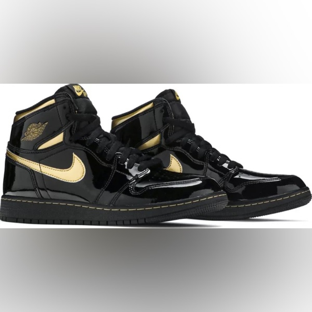 Air Jordan 1 Retro High OG GS 'Black Metallic Gold' - Picture 5 of 11